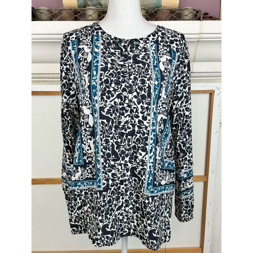 LOFT NWOT Whimsy Goth Renaissance style print blouse round neckline